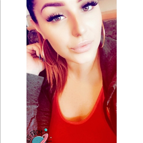 Meet your Posher, Veronica - Picture 8 of 8